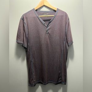 Men's Retrofit Blue and Red Patterned Henley Size: XL